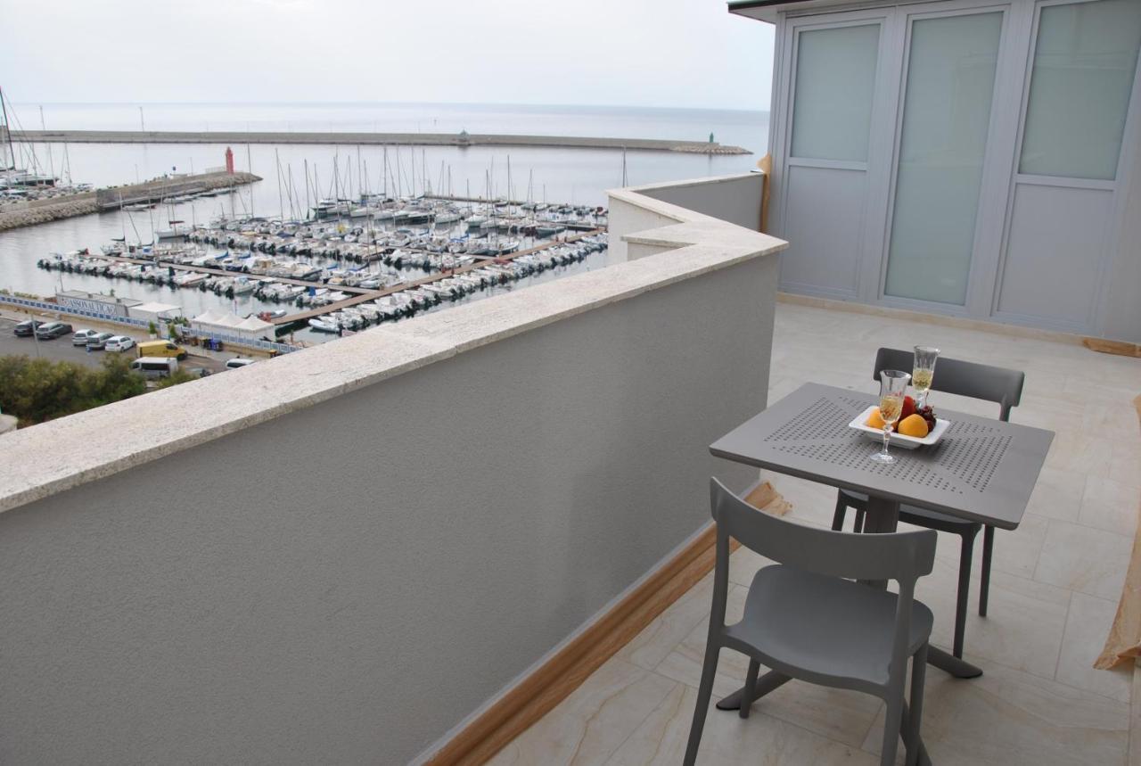 Le Terrazze Sul Mare Gallipoli Centro מראה חיצוני תמונה